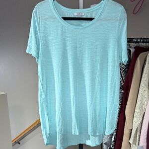Tribal Aqua Short Sleeve Tee Like New